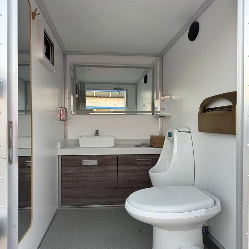 Modern Luxury Portable Wedding Toilet Trailer – Durable Steel Mobile Restroom