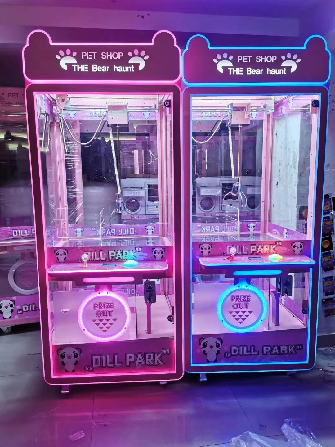 Hot Selling Mutli-Colors Coin Operated Arcade Game Claw Amusement Machine Metal Doll Claw Crane Game Machine Toy Claw Machine