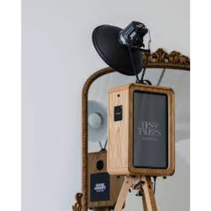 Double-Sided Oak Photo Booth 18.5 Touch Screen Display Ipad Photo Booth Case Wood Machine Photo Booth Printer