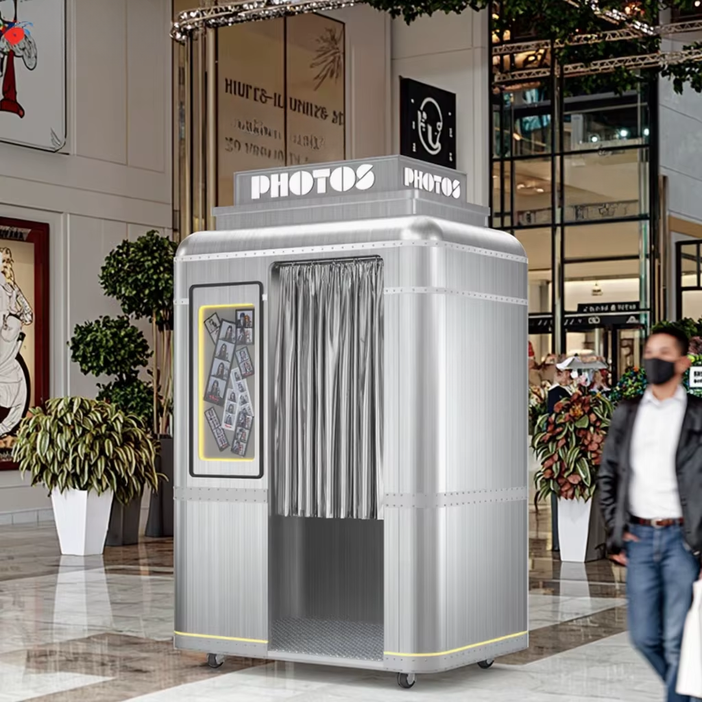 Self-Service Vending Machine Selfie Photo Booth