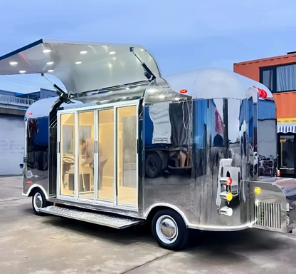 Fully Customizable Outdoor Mobile Food Truck Trailer