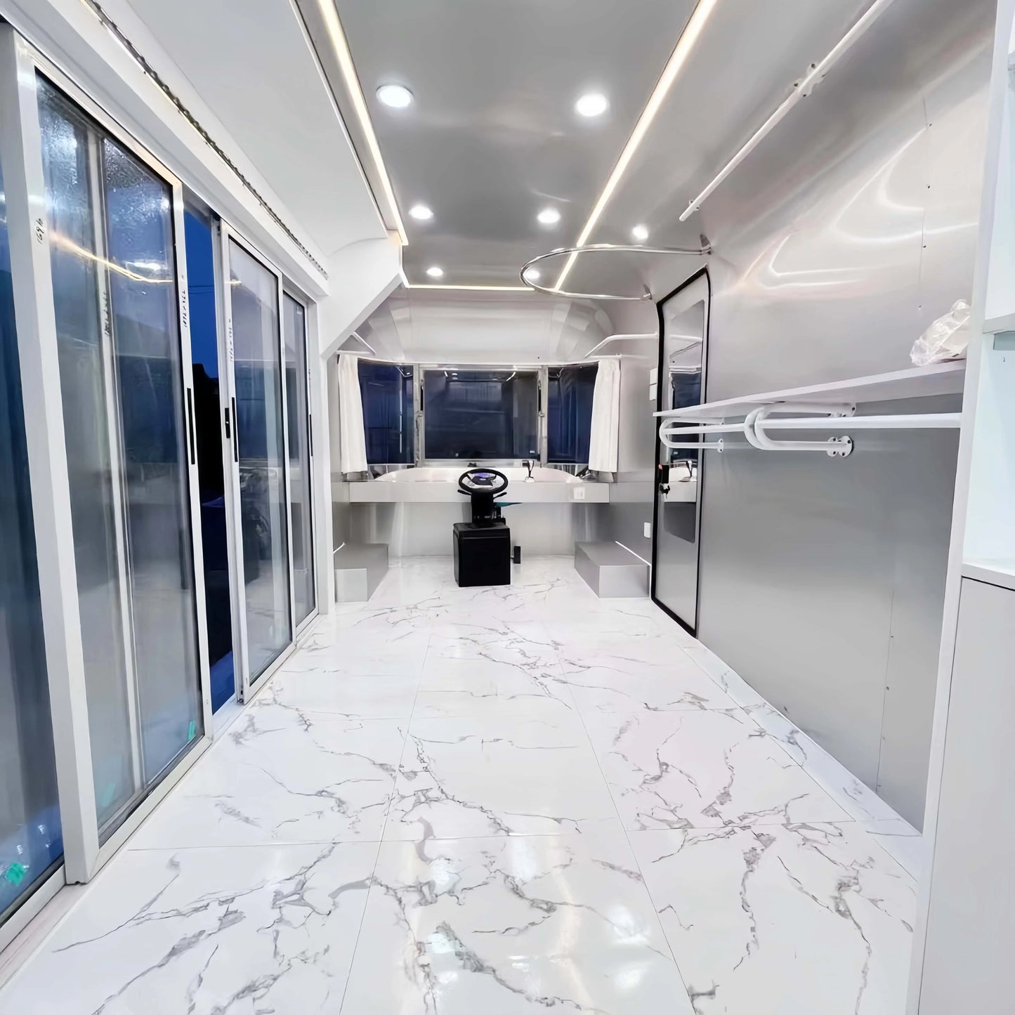 Outdoor Food Truck Trailer Coffee Trailer Commercial Square Food Van Mobile Dining Car Coffee Juice Bar