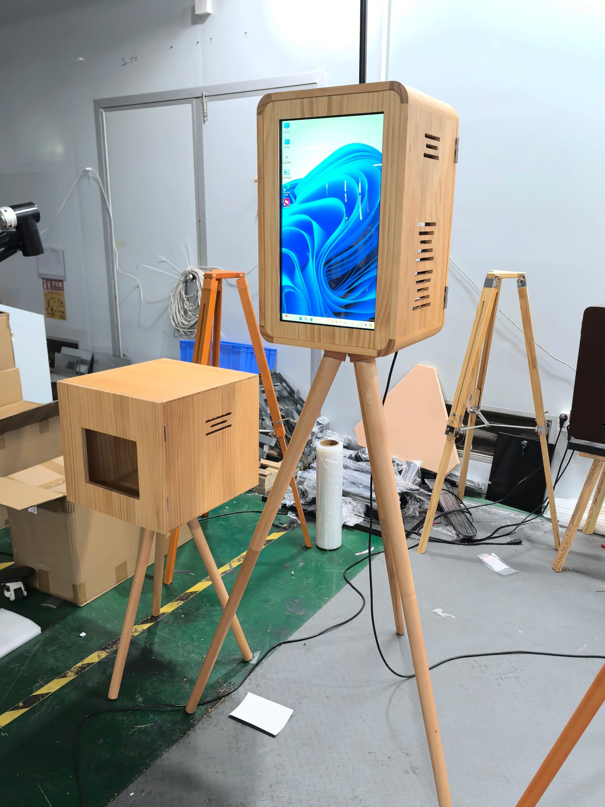 Retro Wooden Ipad Photo Booth for 12.9-Inch Ipad Photo Booth for Parties and Events