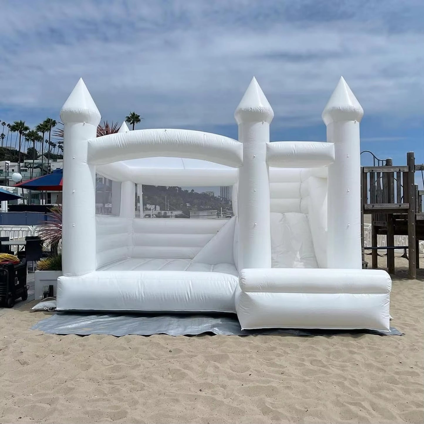 Inflatable White Wedding Bounce House with Blower PVC Bouncy Castle Jumping Bed Bounce House for Wedding, Birthday, Parties 15Ft